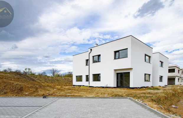 98m2 - 4 pokoje - ogródek - 2 miejsca postojowe