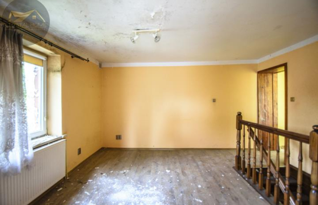 PÓŁ DOMU NA SPRZEDAŻ - 160M2 - DO REMOMTU - WITKÓW