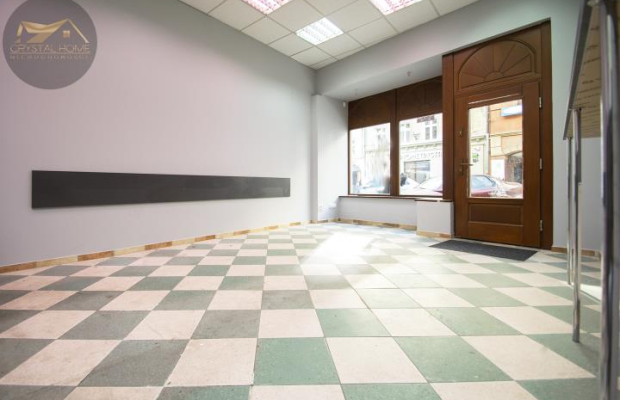 Lokal z witryną w Centrum do wynajęcia