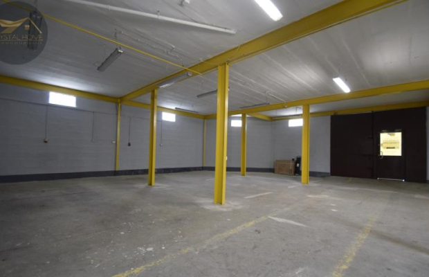 Lokal 320m2
