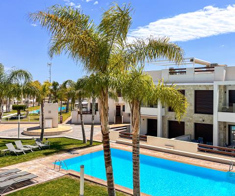 APARTAMENTY W LOS BALCONES, TORREVIEJA