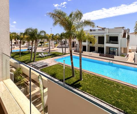 APARTAMENTY W LOS BALCONES, TORREVIEJA