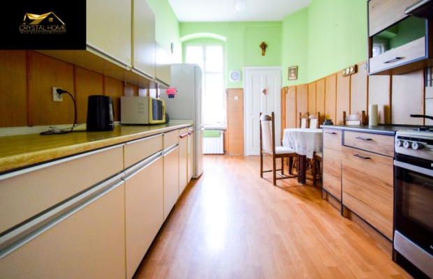 136m2, 4 pokoje, I piętro, 2 balkony