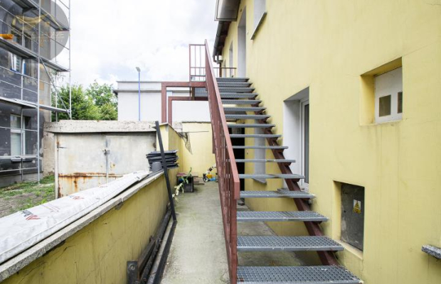 2 mieszkania do wynajęcia - 18 miejsc noclegowych