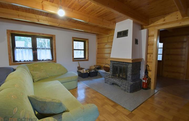 Piękny dom z bali przy lesie, w górach, dz.5799 m2