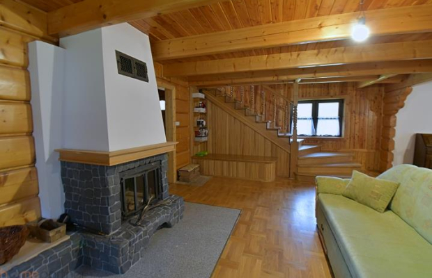 Piękny dom z bali przy lesie, w górach, dz.5799 m2