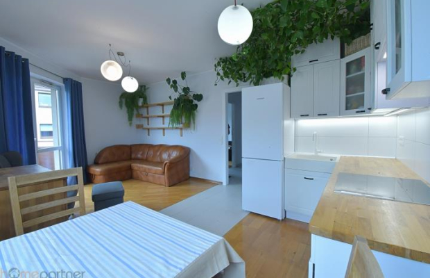 2 pokoje z balkonem, zielone Partynice