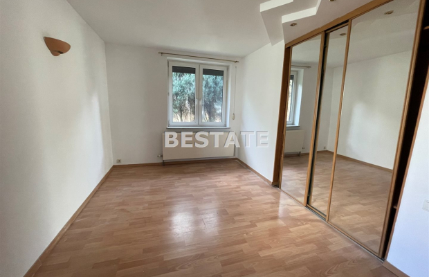 Parterowy 195 m.kw  z dużym garażem  