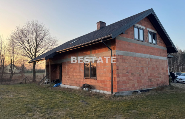 Dom, kawalerka, warsztat, działka 3600 m2