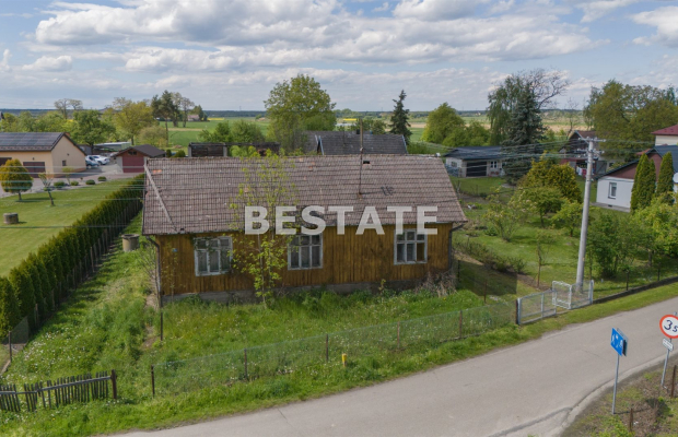Tylko u nas! 
 
Przedmiotem sprzedaży jest dom wolnostojący, położony w  Mikołajowicach  o powierzchni użytkowej około 70 m2. 
