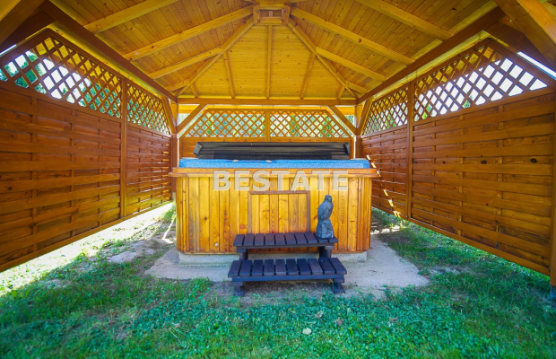 Posiadłość na 30 ar - Roztoka-Brzeziny