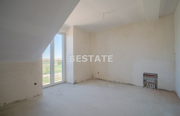 Z przyjemnością prezentuję Państwu ofertę sprzedaży  domów jednorodzinnych  w zabudowie  bliźniaczej,  o powierzchni  130,35 m2