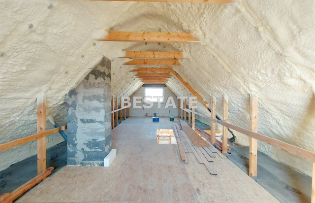 Dom w otoczeniu zieleni,garaż, 120 m.kw