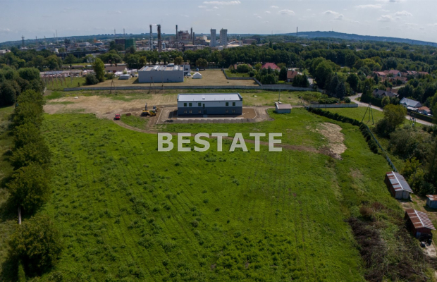 TYLKO U NAS !!!  
 
Oferujemy do sprzedaży  budynek biurowy  o powierzchni  707 m 2   położony w  Tarnowie.   
   
Wybudowany n