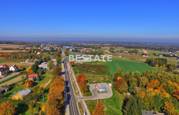 Do wynajęcia lokal o powierzchni 894,5 m2, położony przy ruchliwej ulicy w centrum Pilzna 500 metrów od drogi E94 i 1000 metrów
