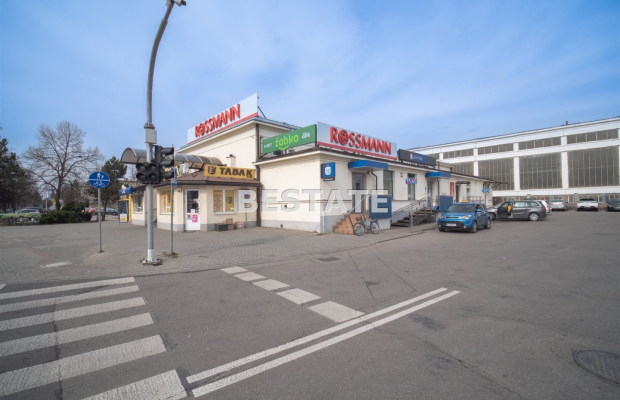 Wszechstronny lokal komercyjny w Tarnowie Mościcach - miejsce dla różnorodnych przedsięwzięć!    

   Przedstawiamy Państwu ofe