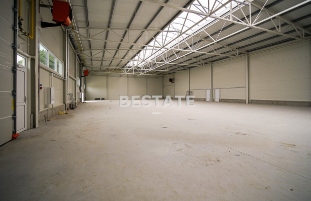 Nowoczesna hala magazynowa 720 m² - Tarnów (zachodnia część)     

    Do wynajęcia nowa, doskonale zlokalizowana hala magazyno