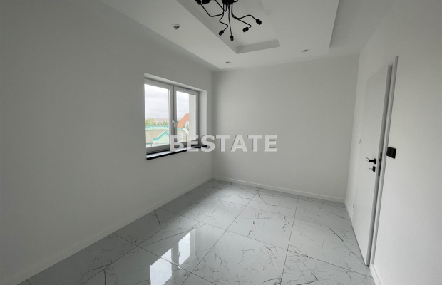Przestronny apartament z dwoma balkonami, Bugaj