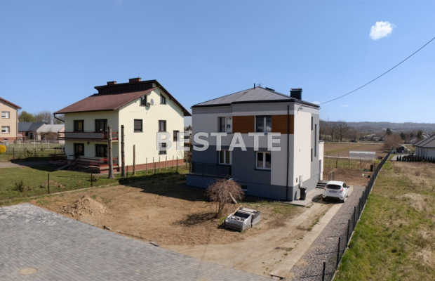 Z ogromną przyjemnością prezentuję Państwu  wyjątkową ofertę nowego mieszkania   w urokliwych Koszycach Wielkich, tuż pod Tarno