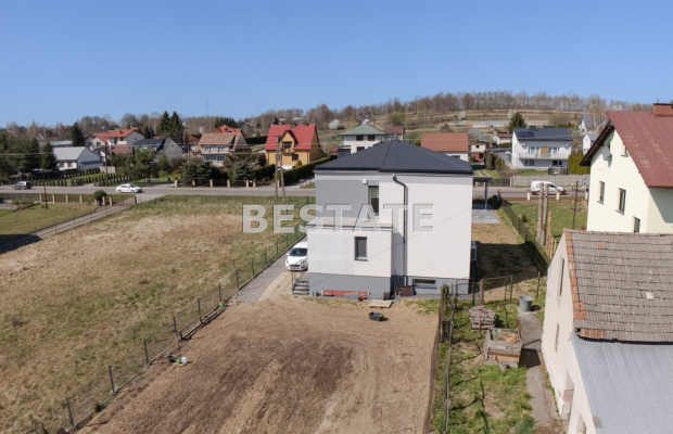 Z ogromną przyjemnością prezentuję Państwu  wyjątkową ofertę nowego mieszkania   w urokliwych Koszycach Wielkich, tuż pod Tarno