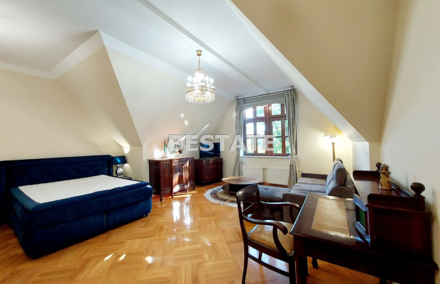 2 pokoje,82m2 w prestiżowej willi, ogród, basen