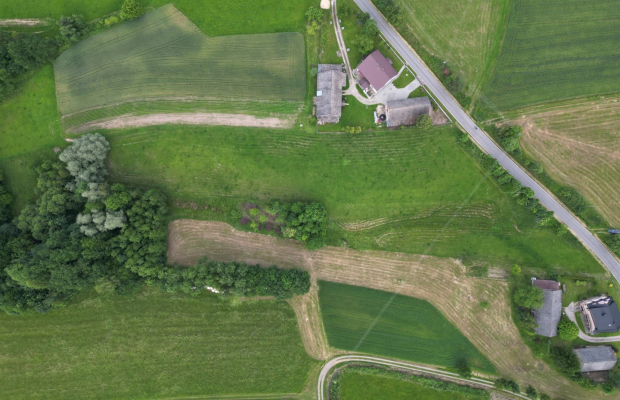 Działka mieszkaniowo-usługowa 9386 m², Wolica.