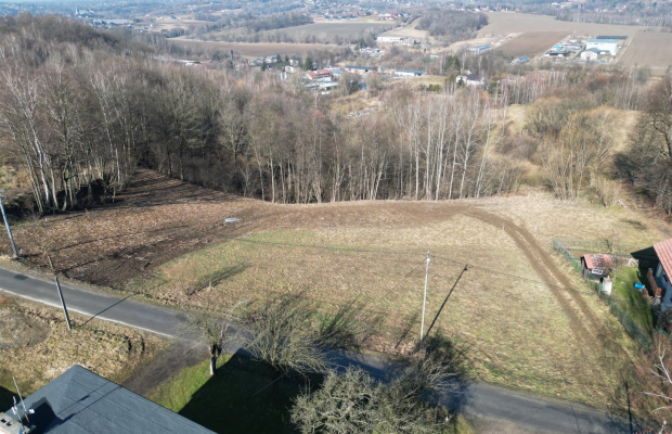 Działka 51 arów w spokojnym miejscu.
