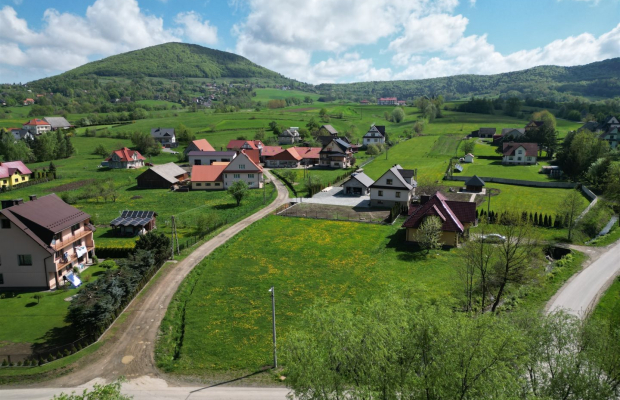 Piękna 14 arowa działka, Wiśniowa 