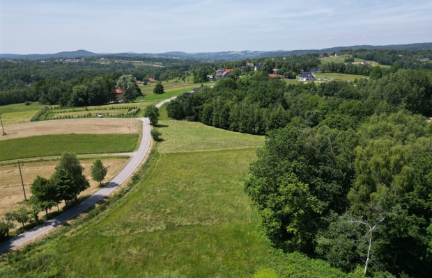 10 arowa działka 14 km od granic Krakowa