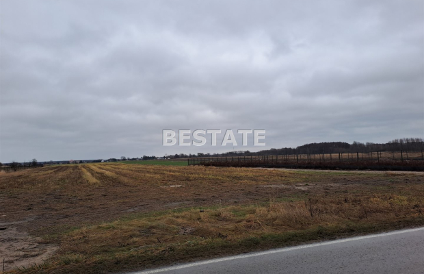 Działka na obrzeżach miasta