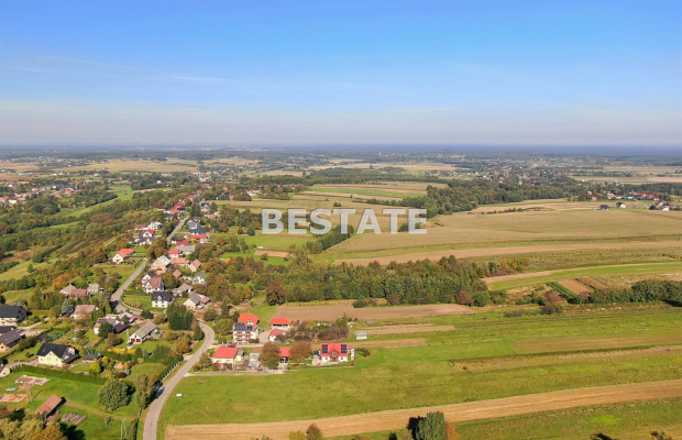 Do sprzedania działka budowlana o powierzchni 62 ar, zlokalizowana w Sufczynie, gmina Dębno. Działka nachylona na stronę połudn