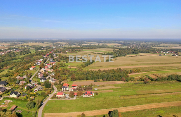 Do sprzedania dwie działki budowlane o powierzchni 34 i 25 ara, zlokalizowane w Sufczynie, gmina Dębno. Działka nachylona na st