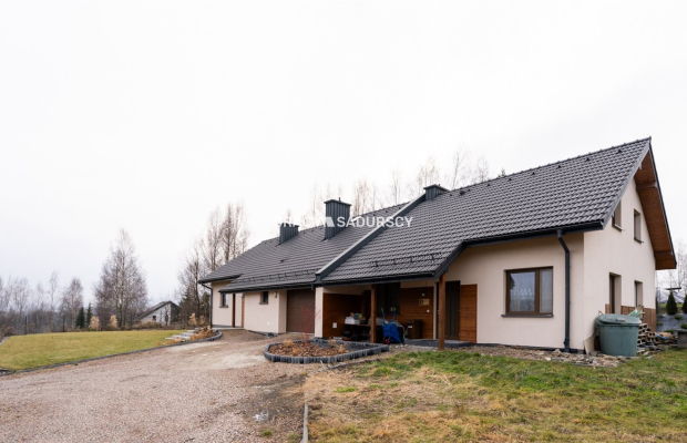 Głogoczów, pięknie położone nieruchomości, 2 domy