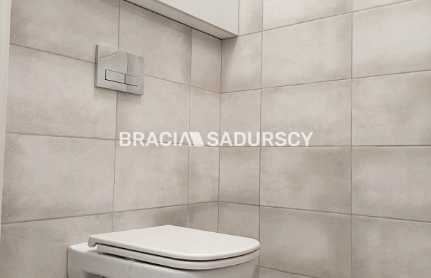 nowy lokal 170 m2 Sakwina