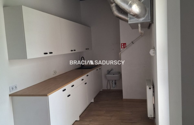 Lokal przy ul. Dąbskiej,nowoczesny,do wejścia