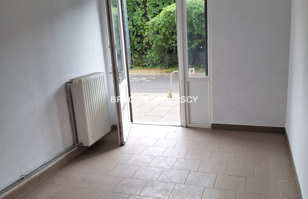 ZDJĘCIA W OGŁOSZENIU NALEŻĄ DO WŁAŚCICIELA OFERTY     
 
Grzegórzki - Kotlarska    
 
Oferujemy do najmu lokal o powierzchni 13
