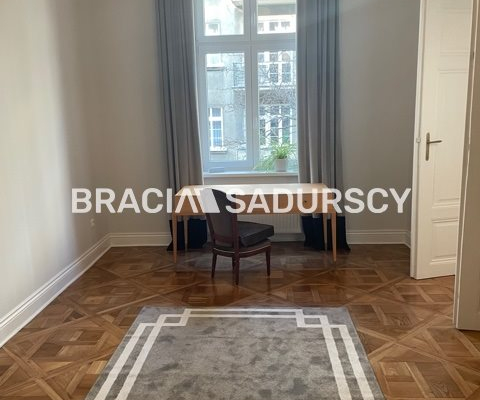 Wyjątkowy apartament w sercu Krakowa!