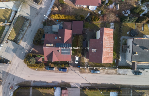 Duże mieszkanie, balkon, ogród,  blisko tramwaj