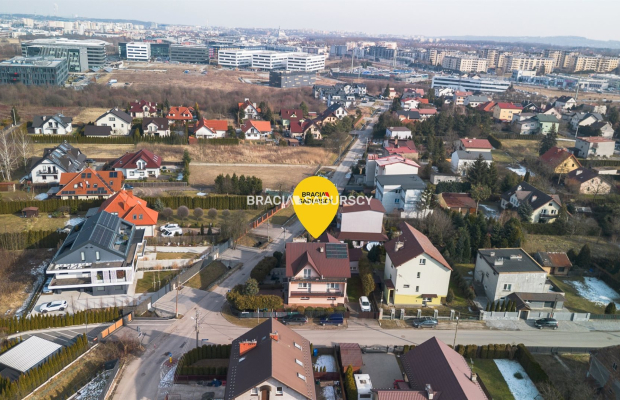 Duże mieszkanie, balkon, ogród,  blisko tramwaj