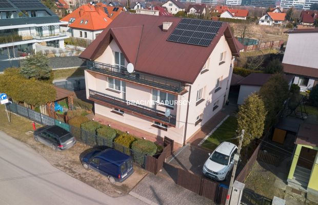 Duże mieszkanie, balkon, ogród,  blisko tramwaj