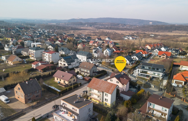 Duże mieszkanie, balkon, ogród,  blisko tramwaj