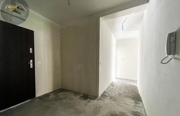 100m2 / ogródek / nowy budynek