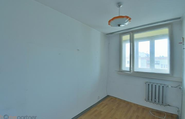 3 pokoje w Centrum, przy Aquaparku, do remontu