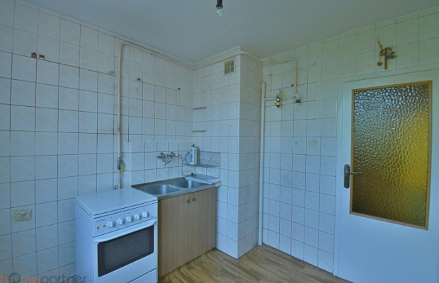 3 pokoje w Centrum, przy Aquaparku, do remontu