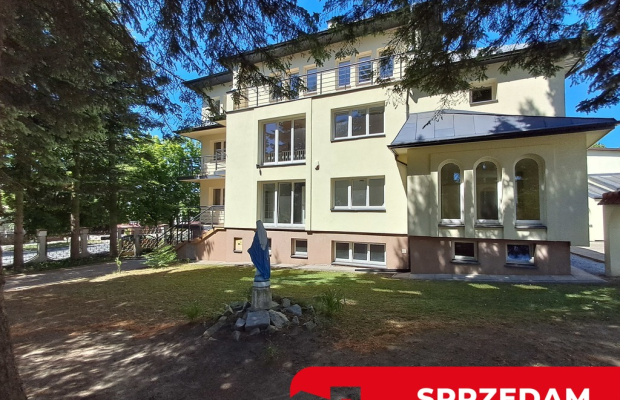 Lokal pod szkolę, przedszkola, gabinety.