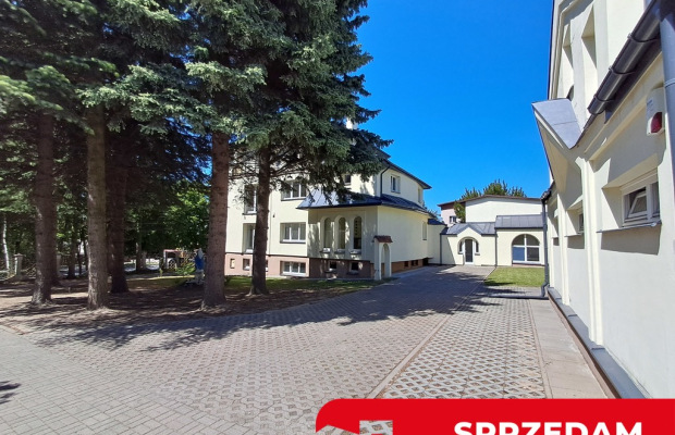Lokal pod szkolę, przedszkola, gabinety.
