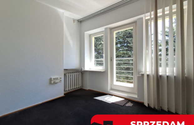 Lokal pod szkolę, przedszkola, gabinety.