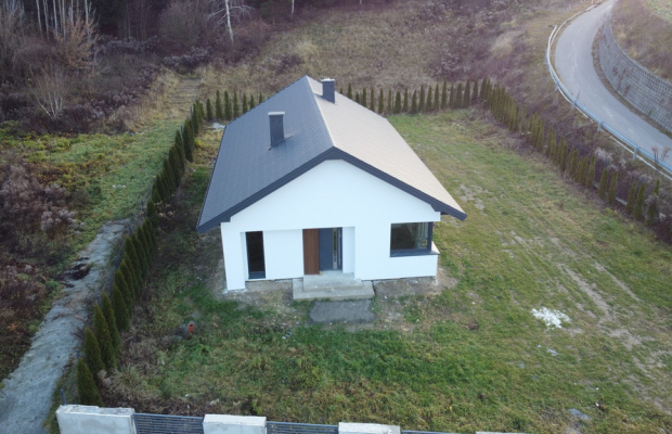 Dom, Dys, 1000 m2 działki,