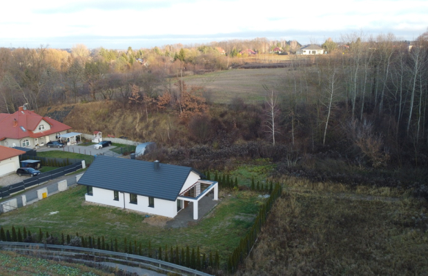 Dom, Dys, 1000 m2 działki,