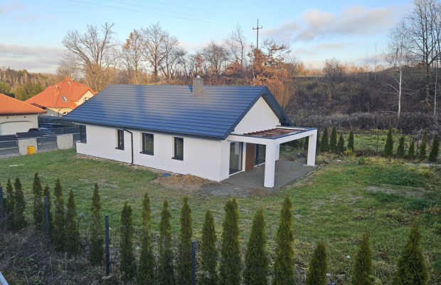Dom, Dys, 1000 m2 działki,